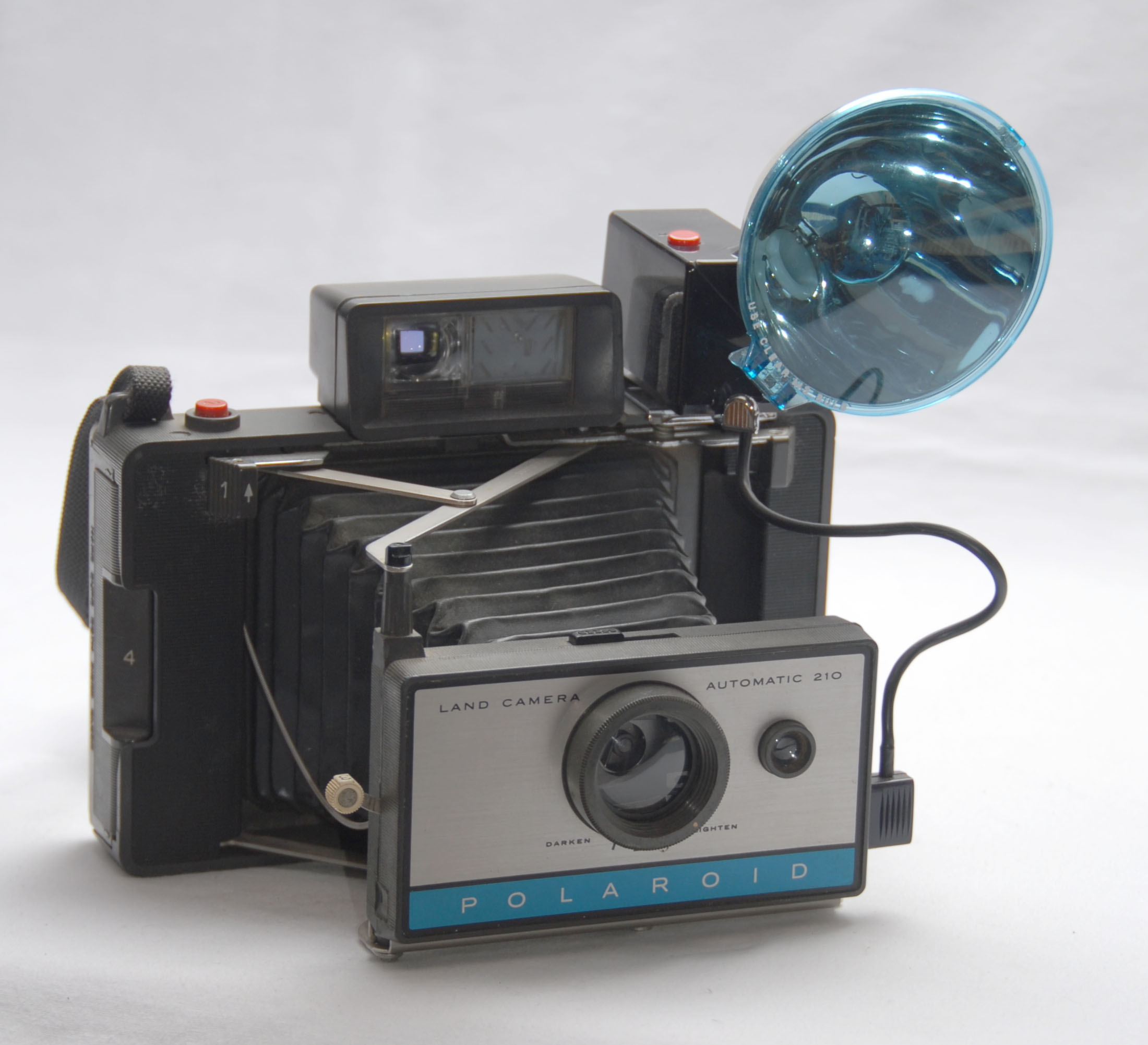 POLAROID AUTOMATIC 210